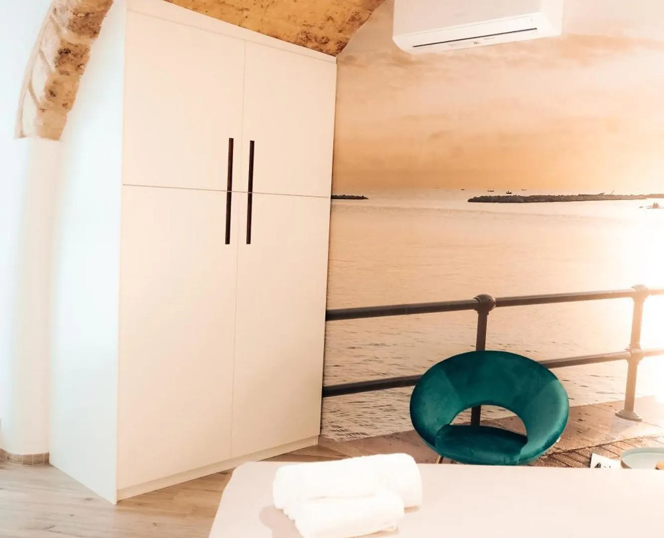 Apartment Timeless Apulian Luxury Suite Bari Italy