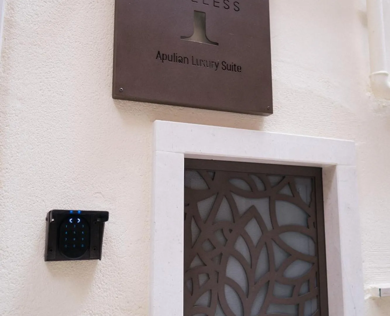 Timeless Apulian Luxury Suite Bari